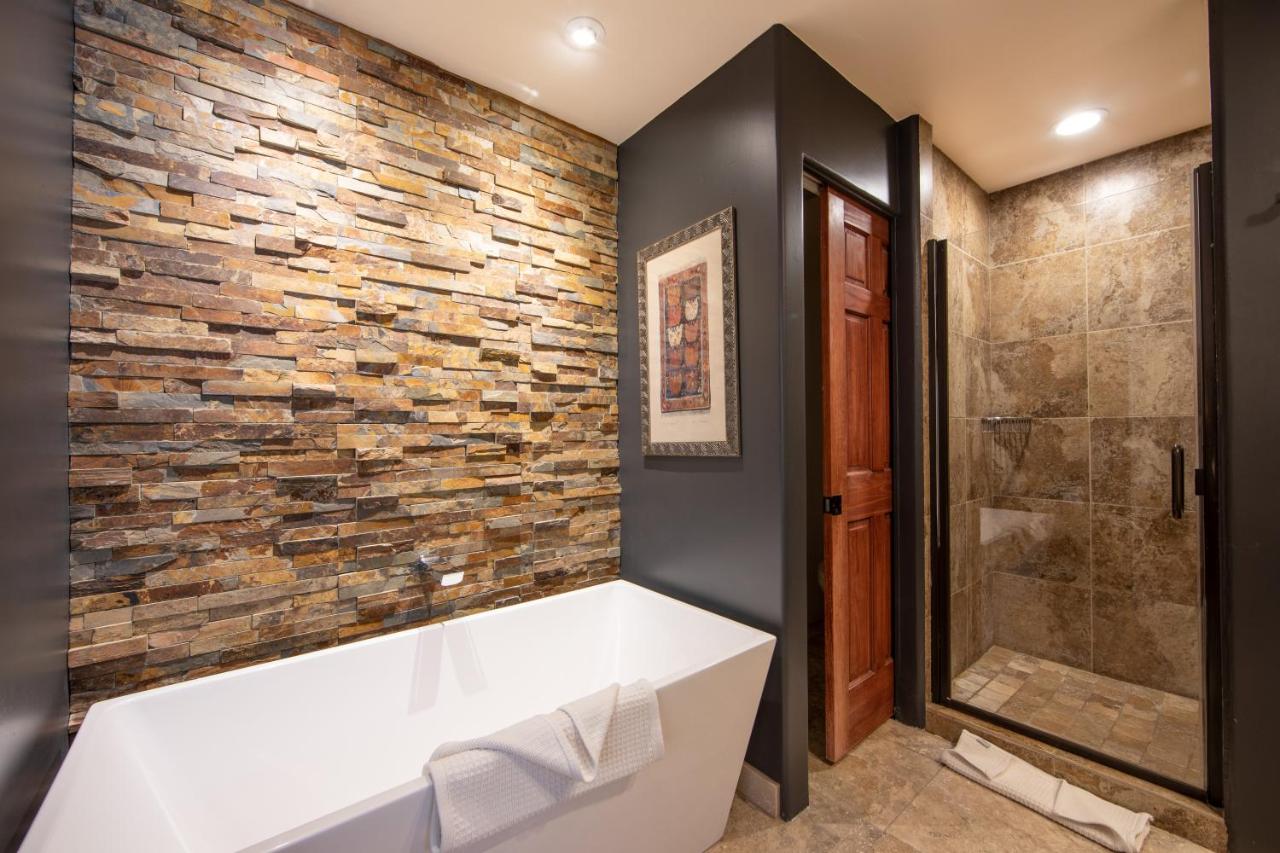 Superior One-Bedroom Suite at A Sunset Chateau