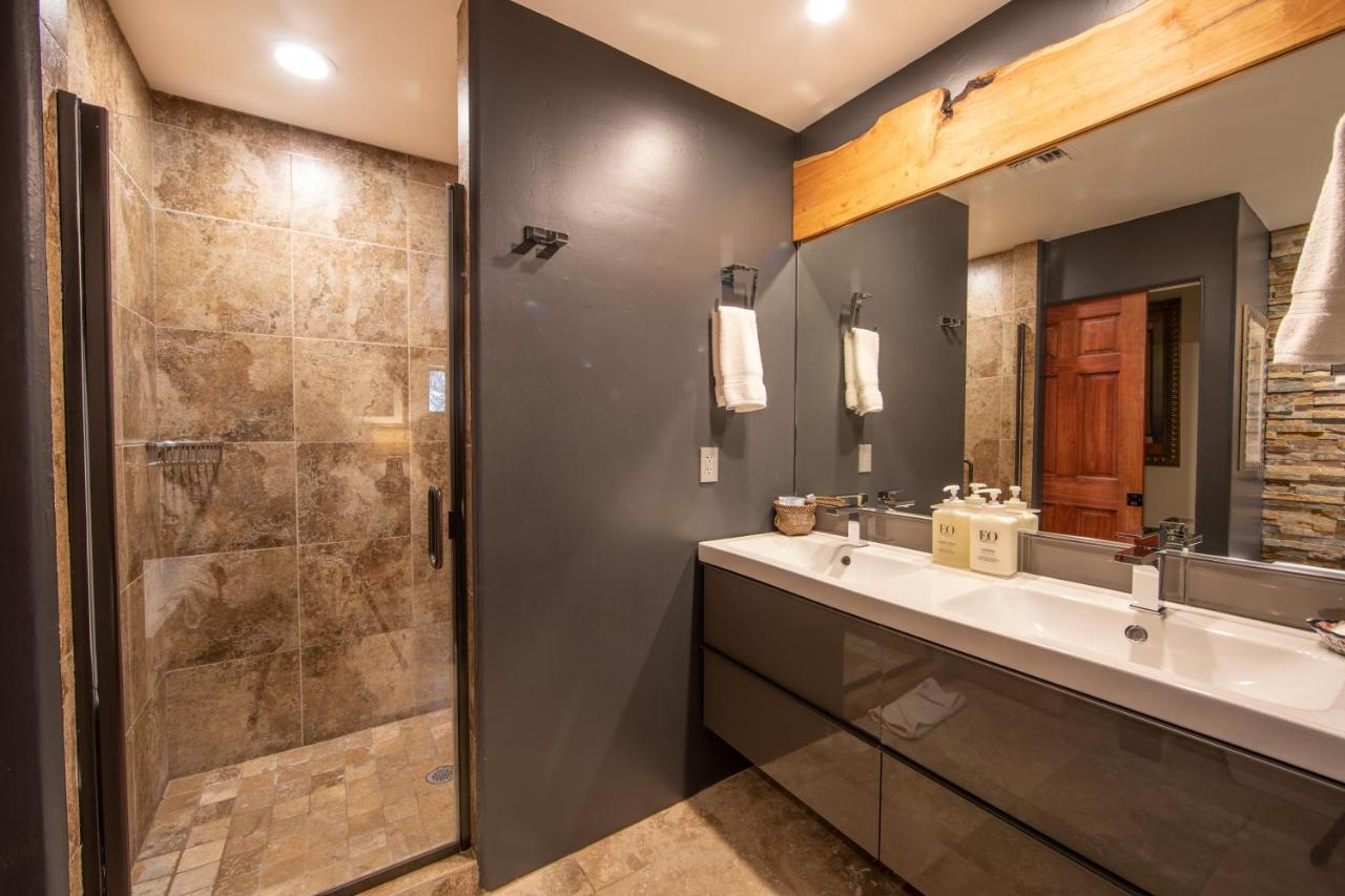 Superior One-Bedroom Suite at A Sunset Chateau