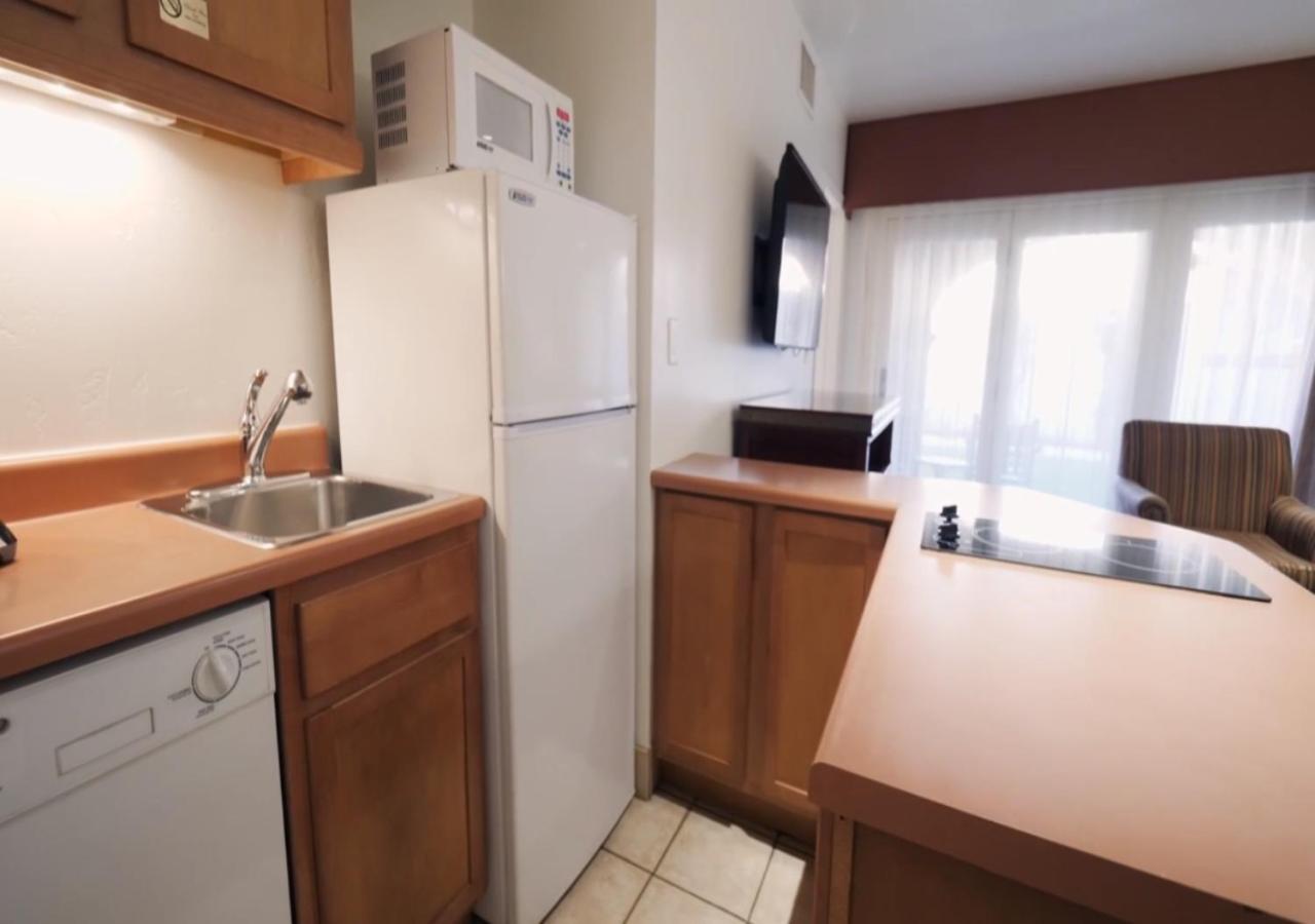 Standard Two-Bedroom Apartment at Hilton Vacation Club Los Abrigados Resort & Spa Sedona