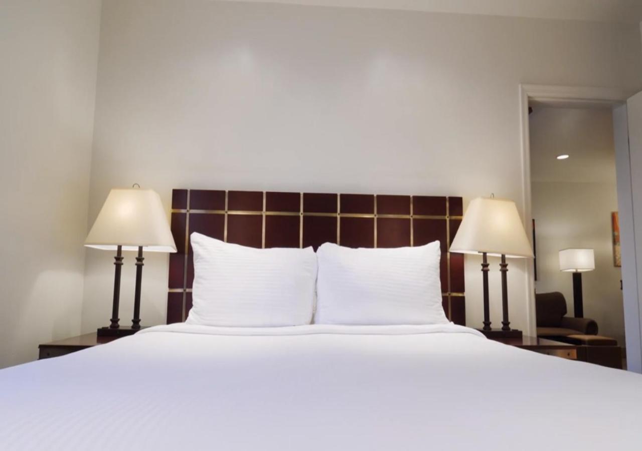Standard Two-Bedroom Apartment at Hilton Vacation Club Los Abrigados Resort & Spa Sedona