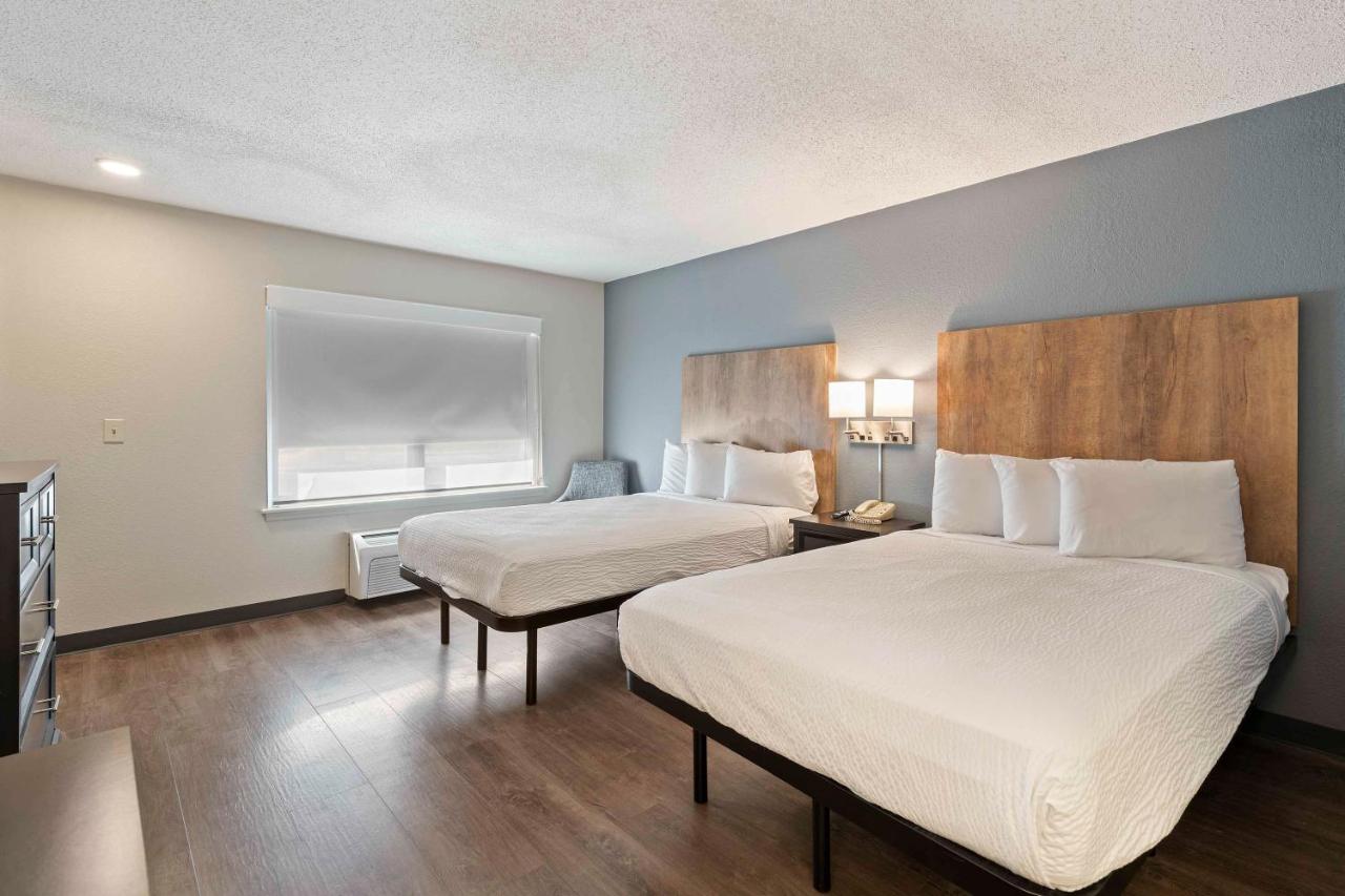 Studio with 2 Double Beds - Non-Smoking at Extended Stay America Select Suites - Charlotte - University Place