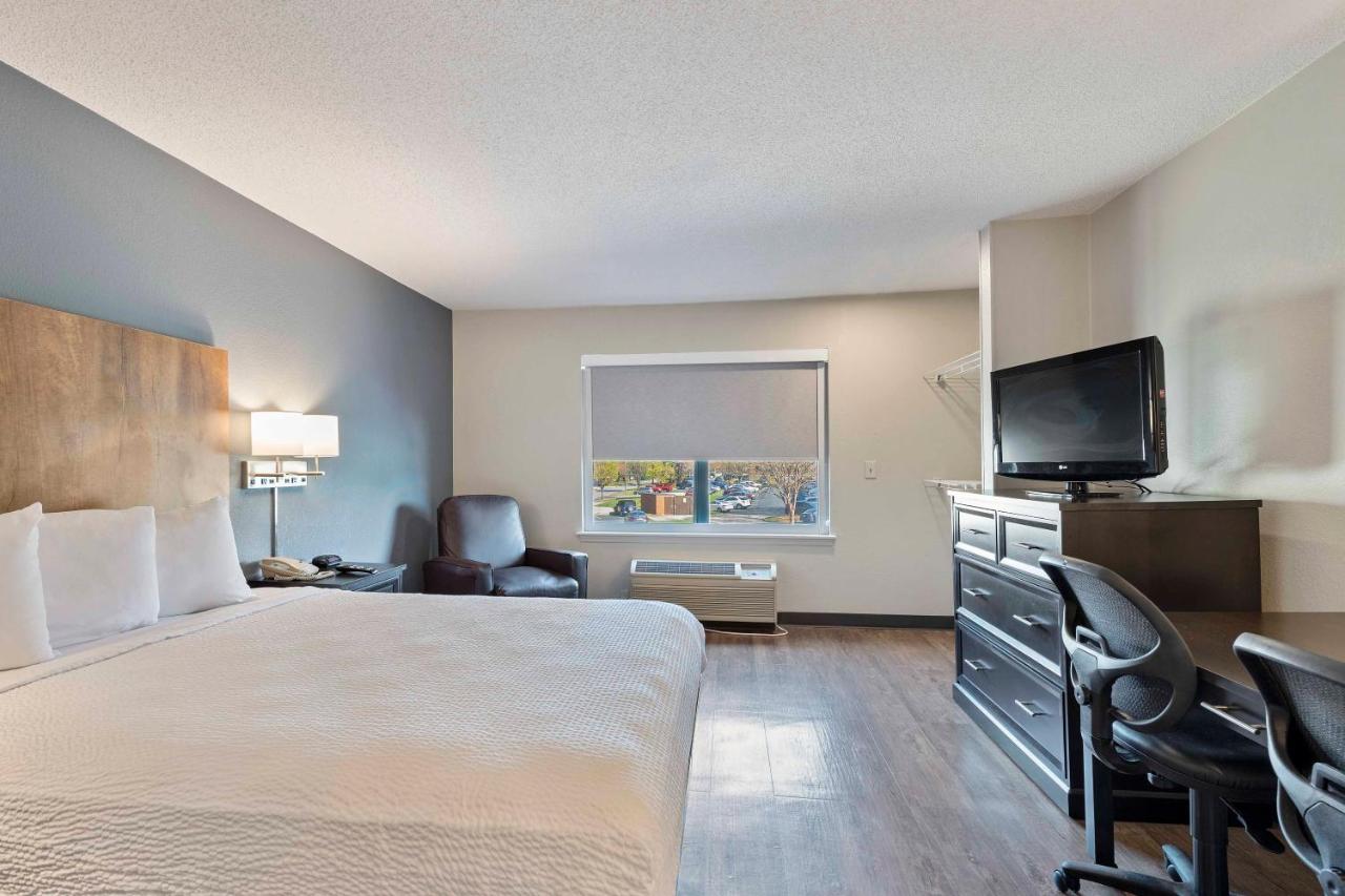 Queen Studio - Non-Smoking at Extended Stay America Select Suites - Charlotte - University Place