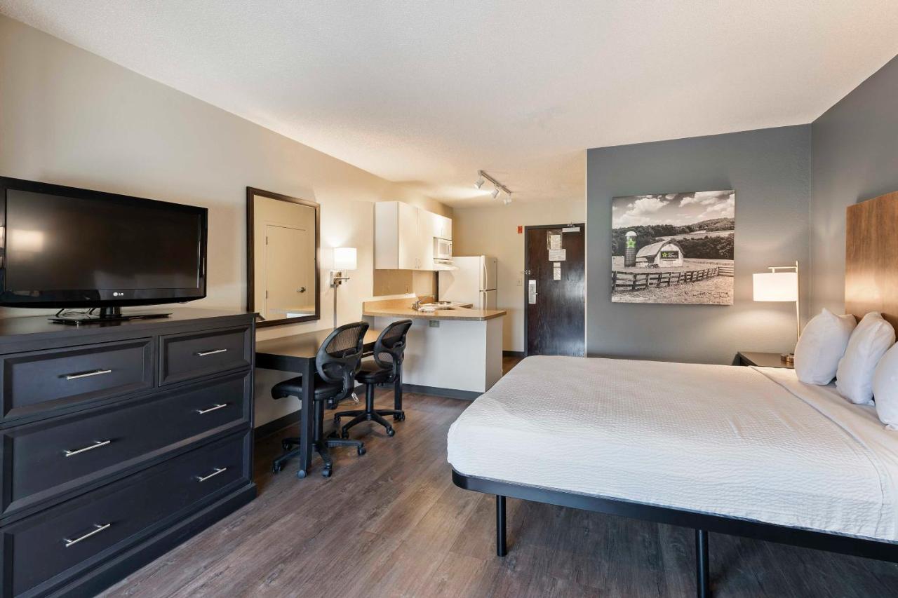 Queen Studio - Non-Smoking at Extended Stay America Select Suites - Charlotte - University Place