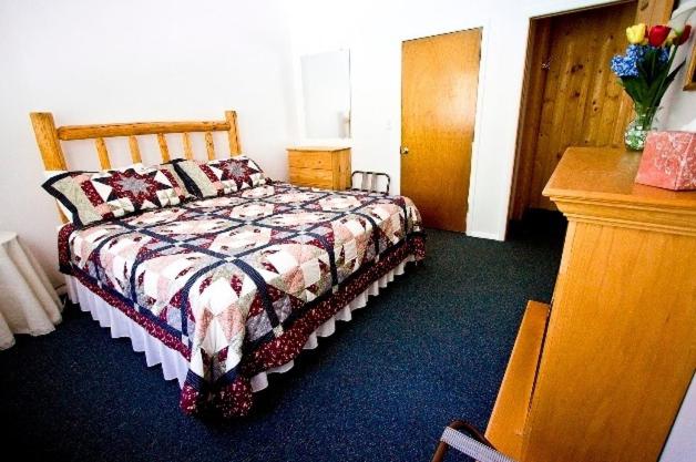 | Bear Creek Lodge