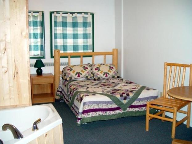 | Bear Creek Lodge