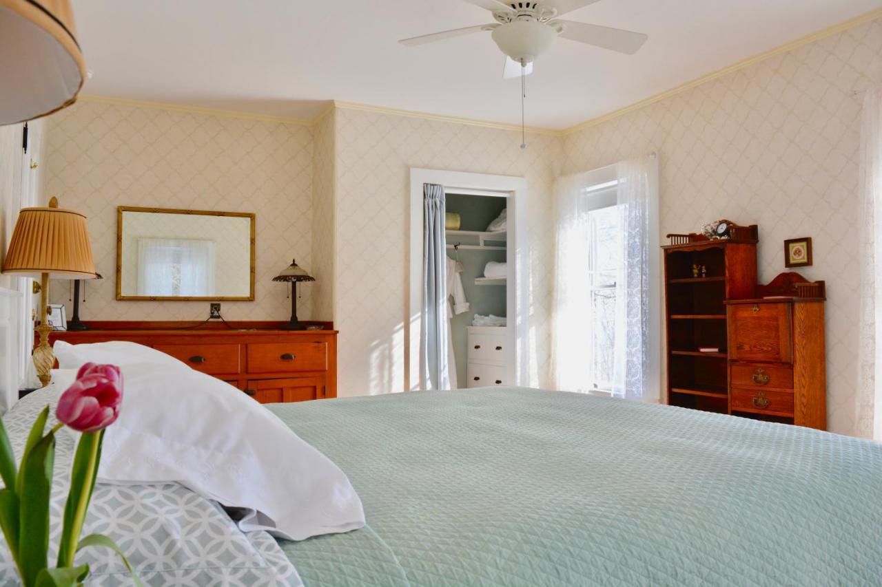 | Victorian by the Sea