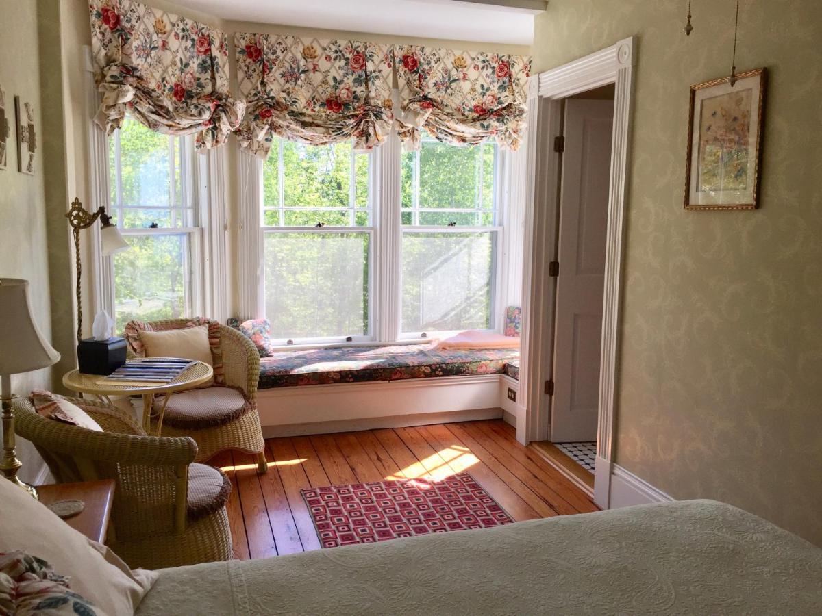 | Victorian by the Sea