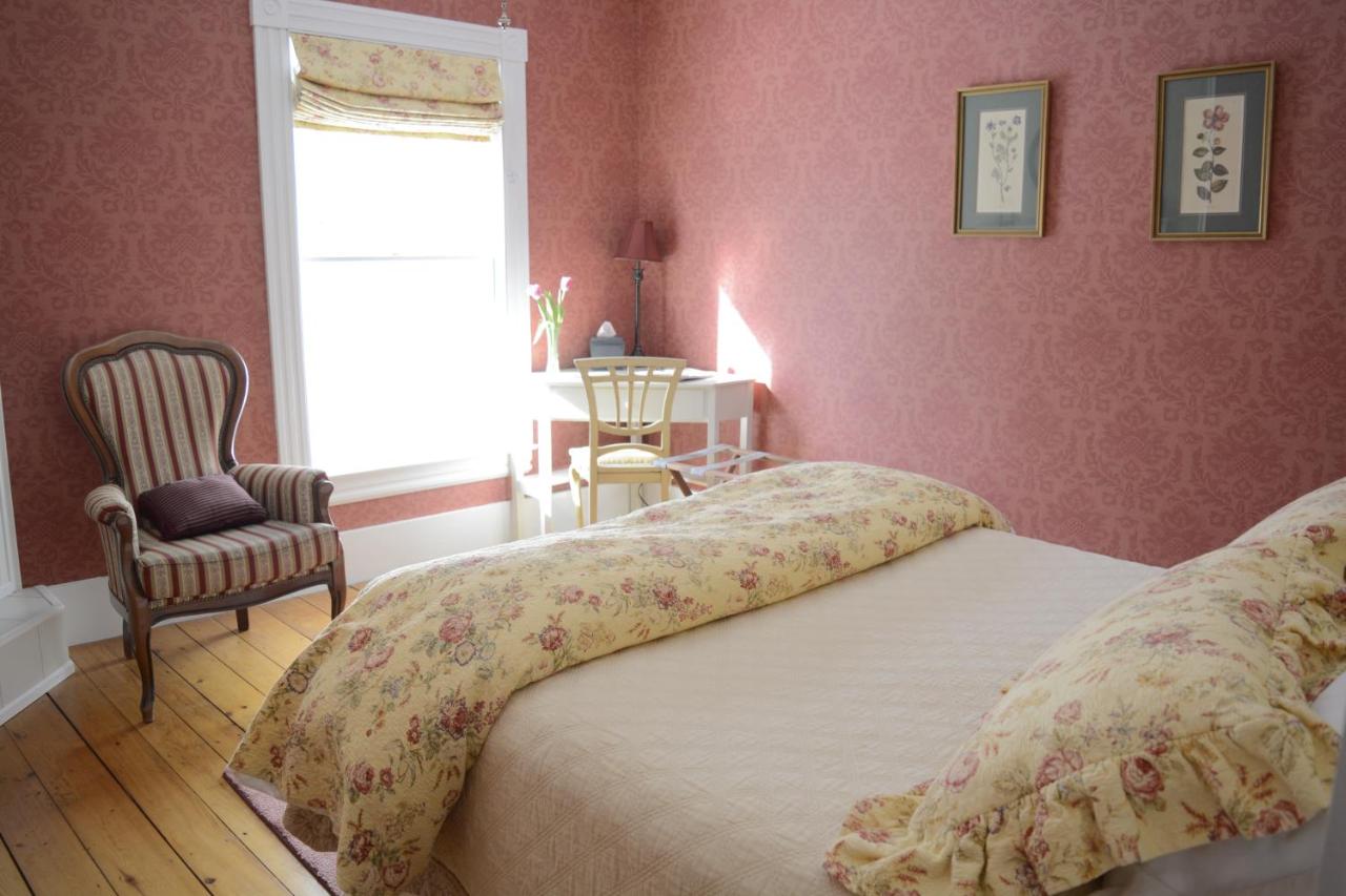 | Victorian by the Sea