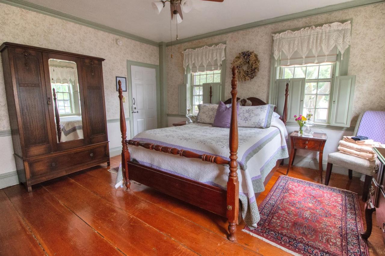  | William's Grant Inn Bed and Breakfast