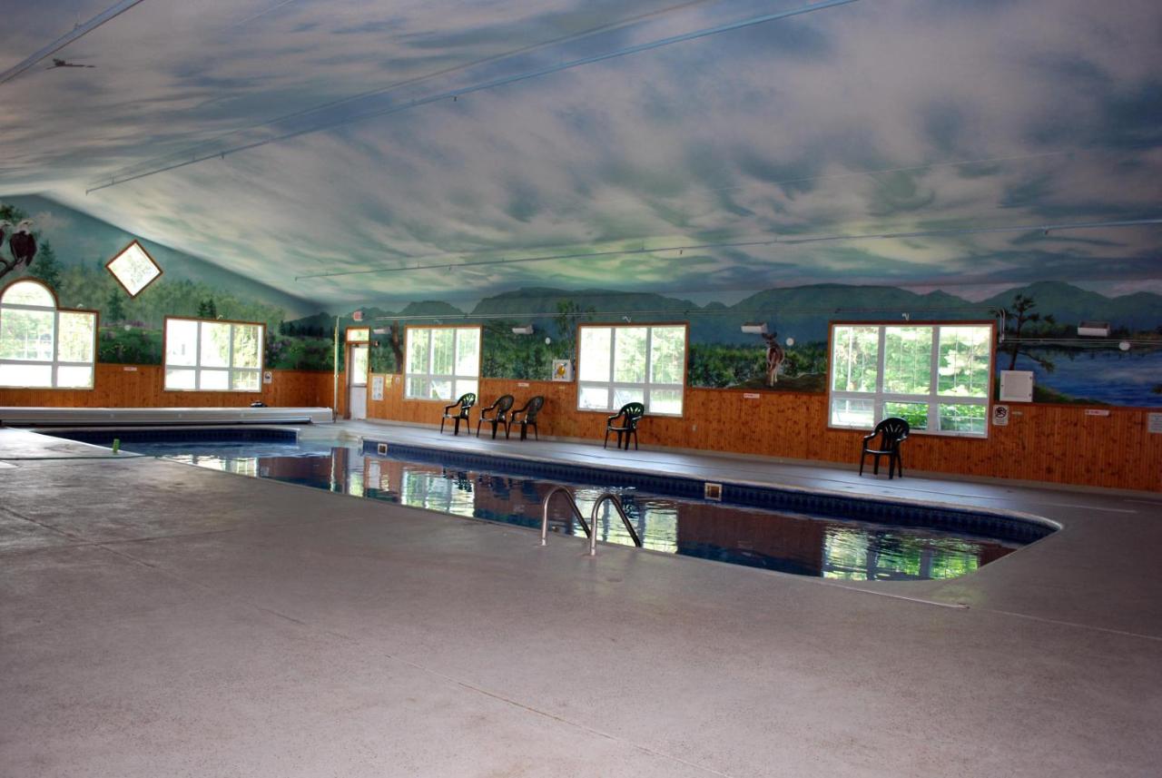 | Cabot Inn & Suites