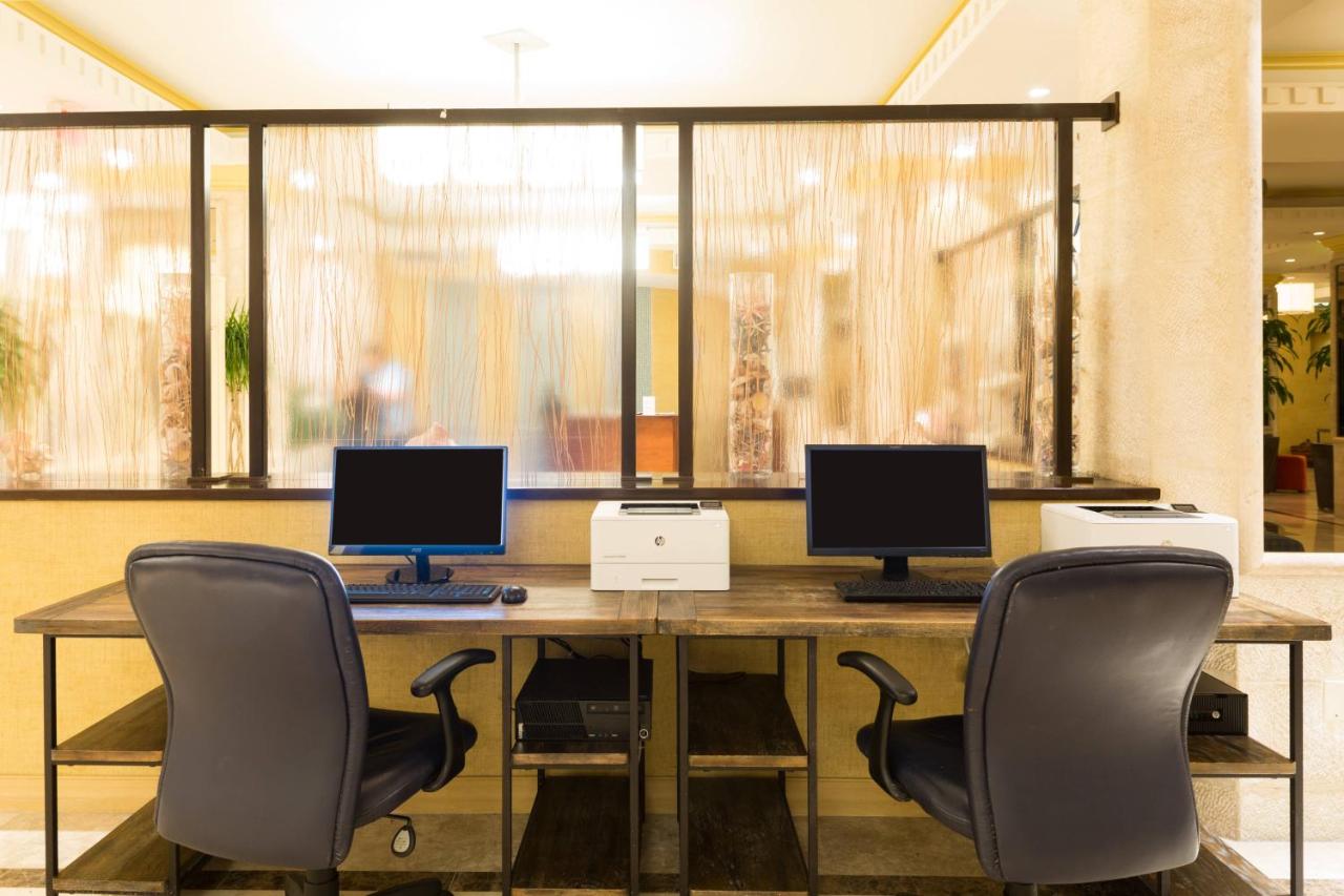 Four Points by Sheraton Miami Beach