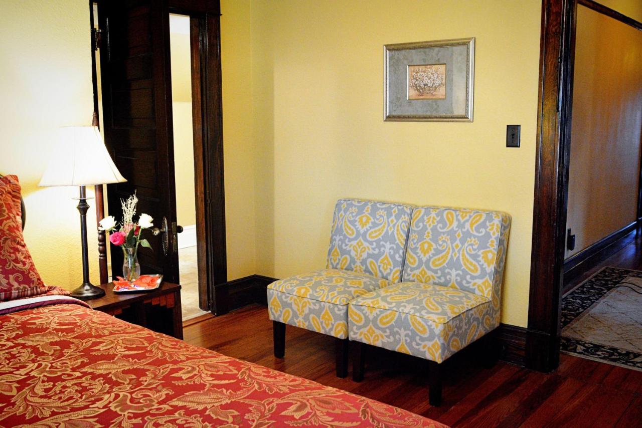 | Iron Horse Inn