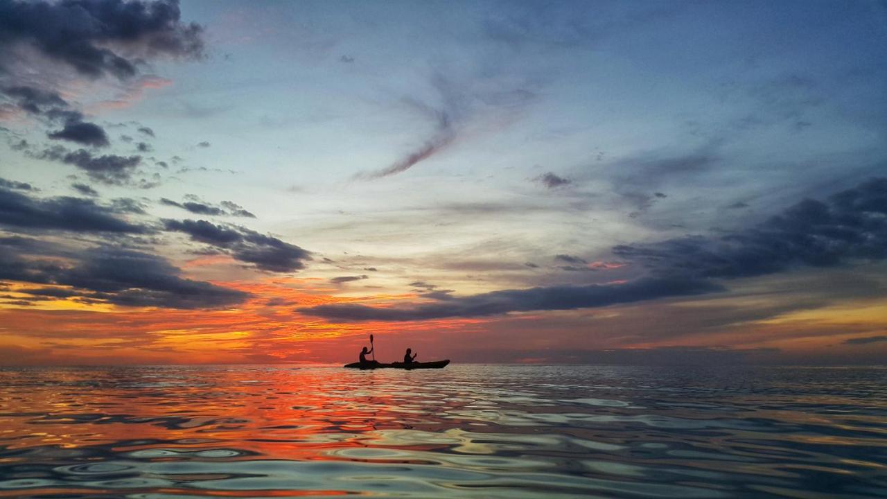 | Latitude 26 Waterfront Boutique Resort - Bonita Springs