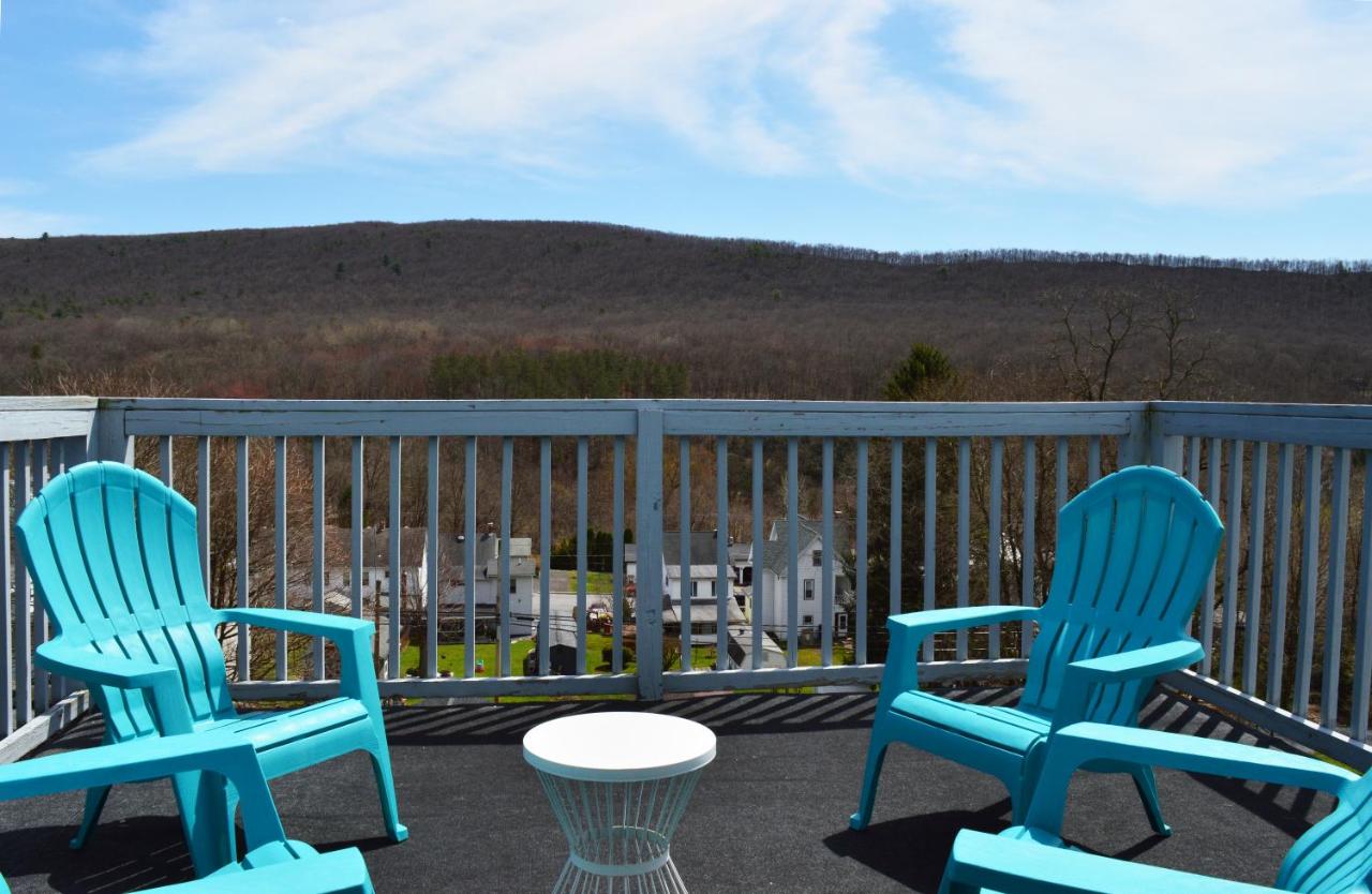 | Mountain View Suites