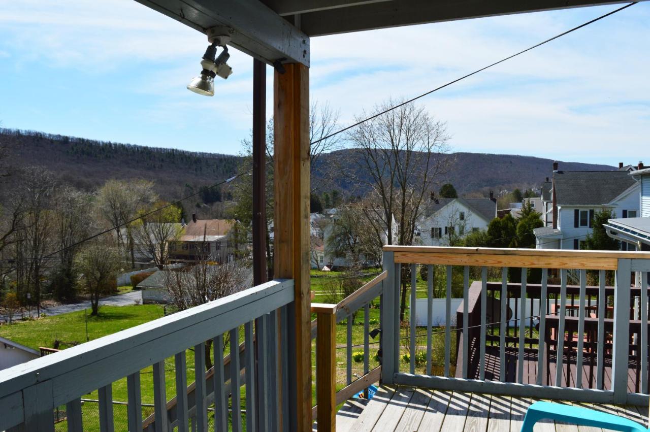 | Mountain View Suites