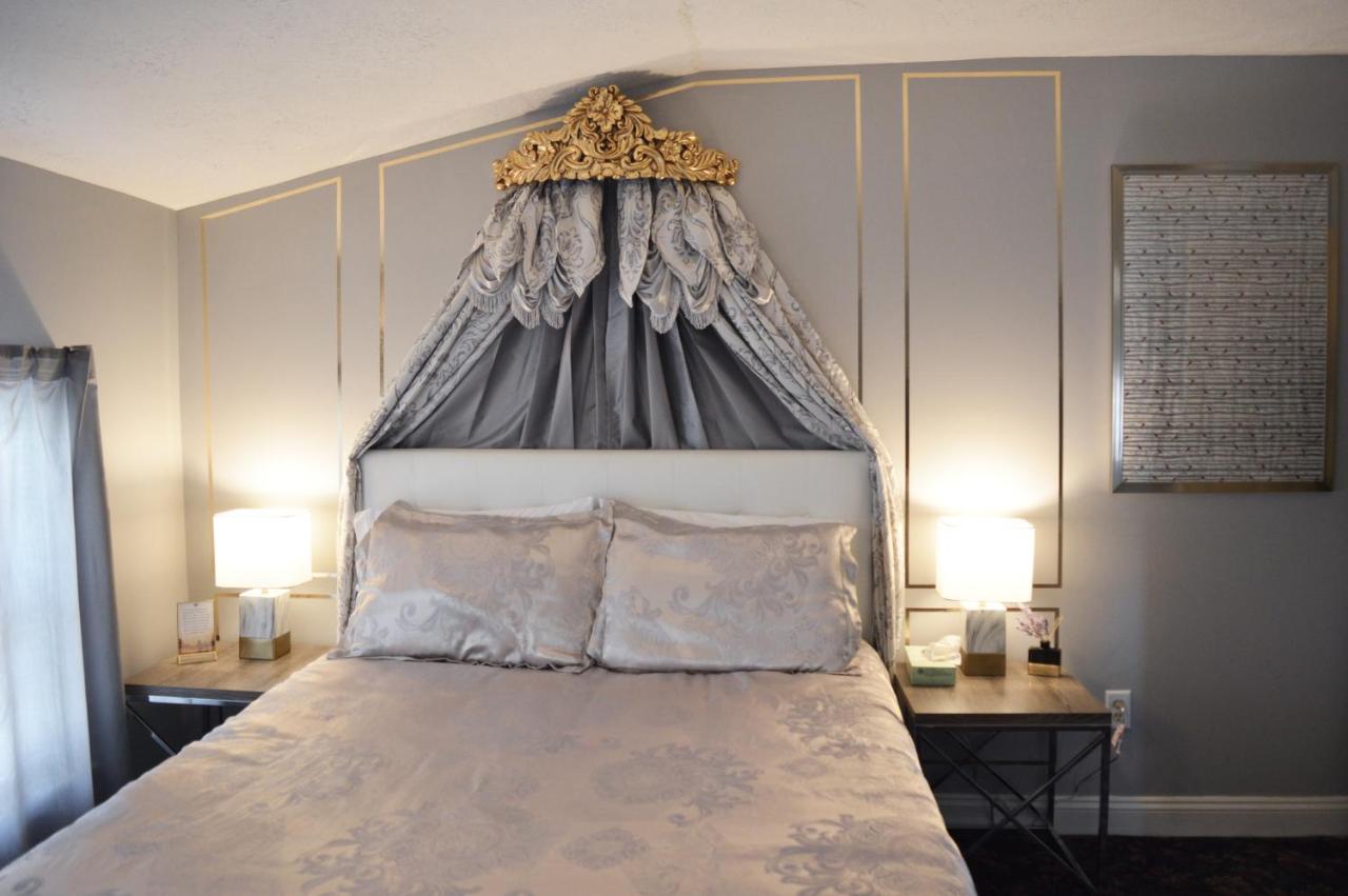 | Mountain View Suites