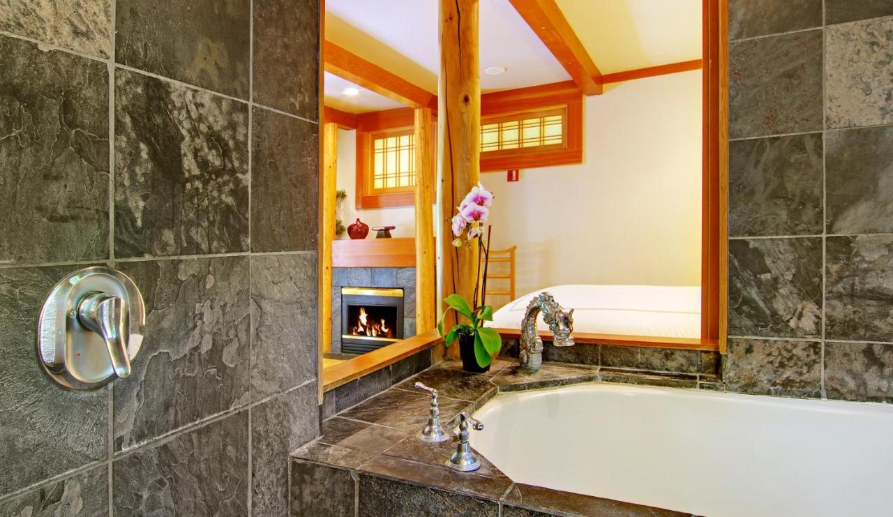 | Inn at Depot Hill