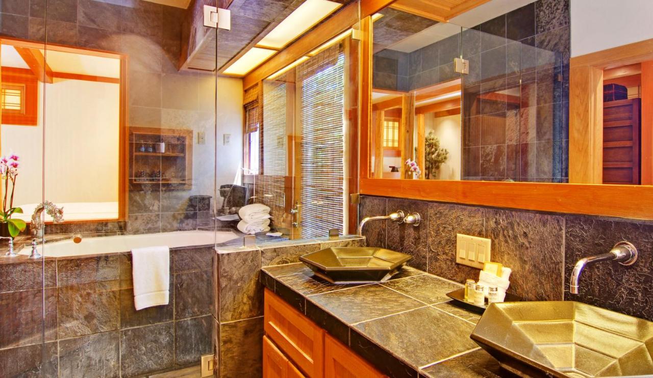 | Inn at Depot Hill