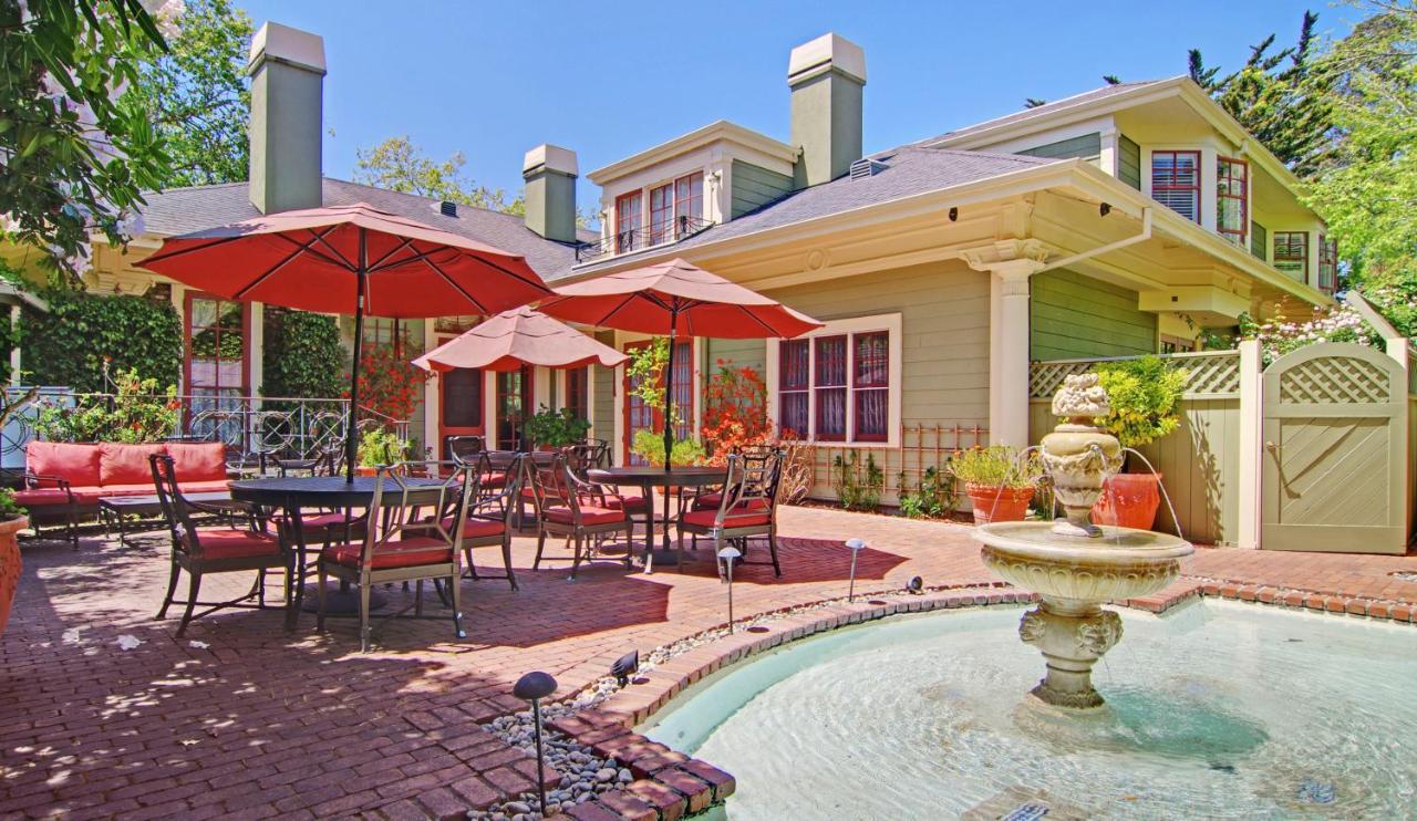 | Inn at Depot Hill