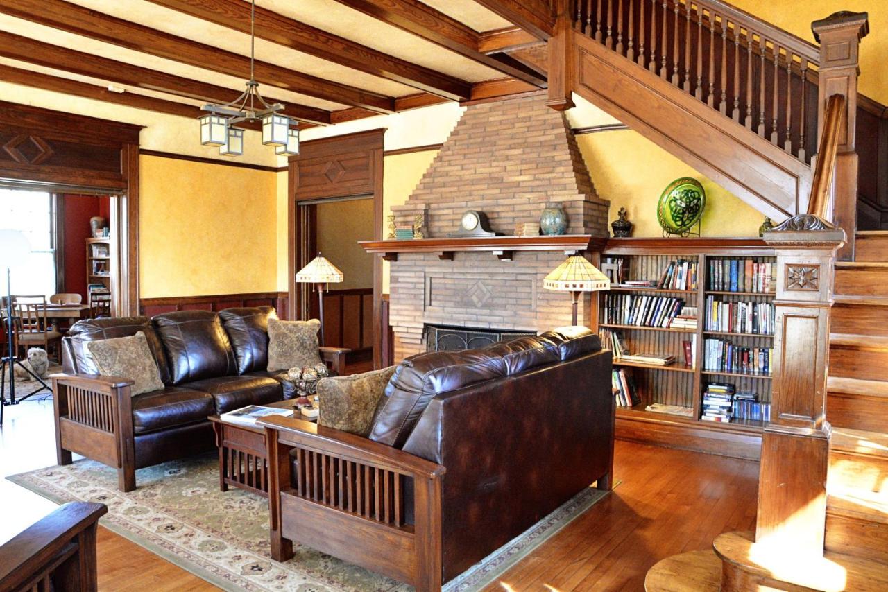 | Iron Horse Inn