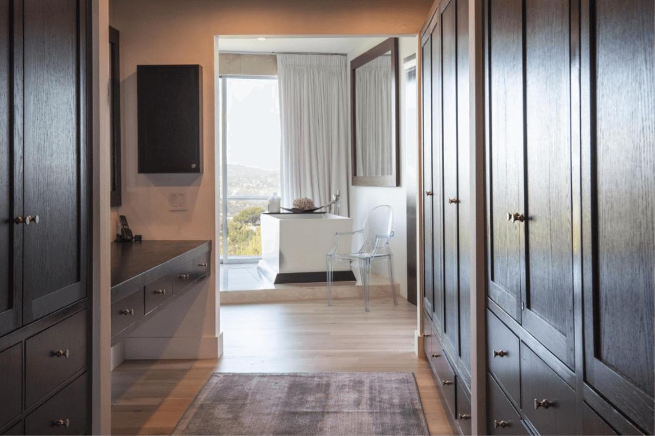 | Villa Sizzle