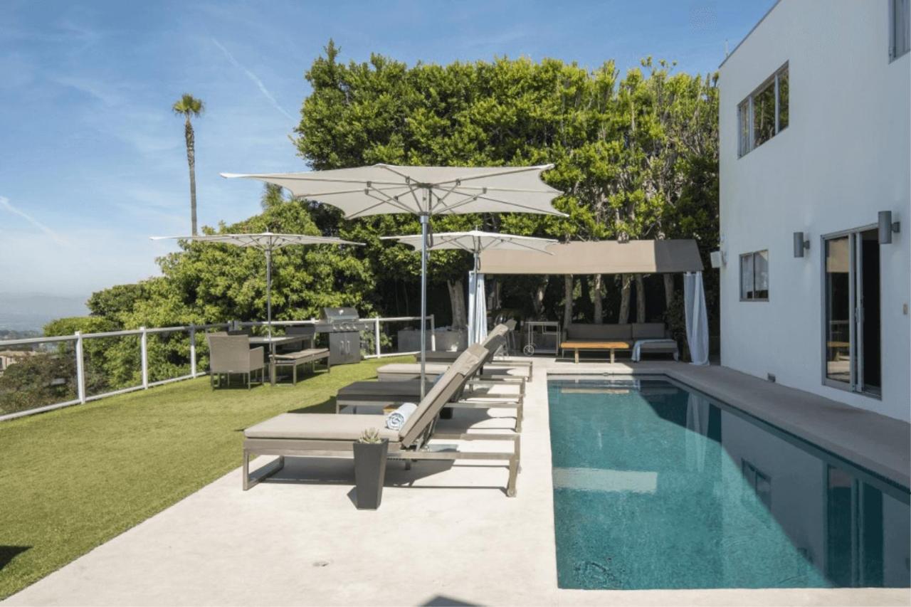| Villa Sizzle