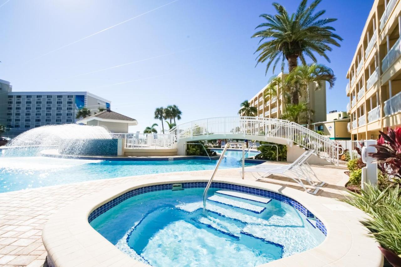 | Coral Reef Resort, a VRI resort