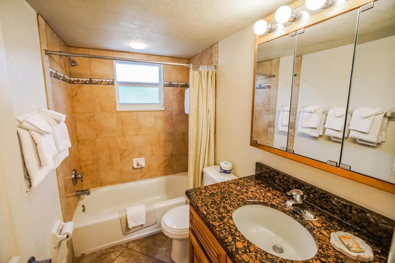 | Coral Reef Resort, a VRI resort