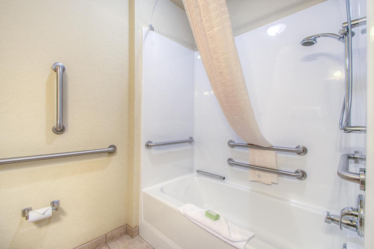 | Cobblestone Inn & Suites - Wray