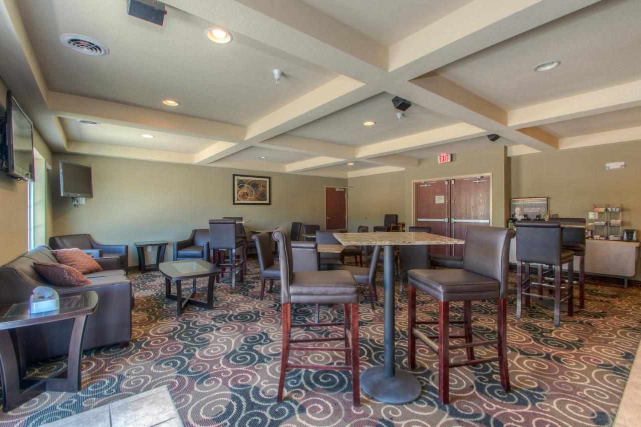 | Cobblestone Inn & Suites - Wray