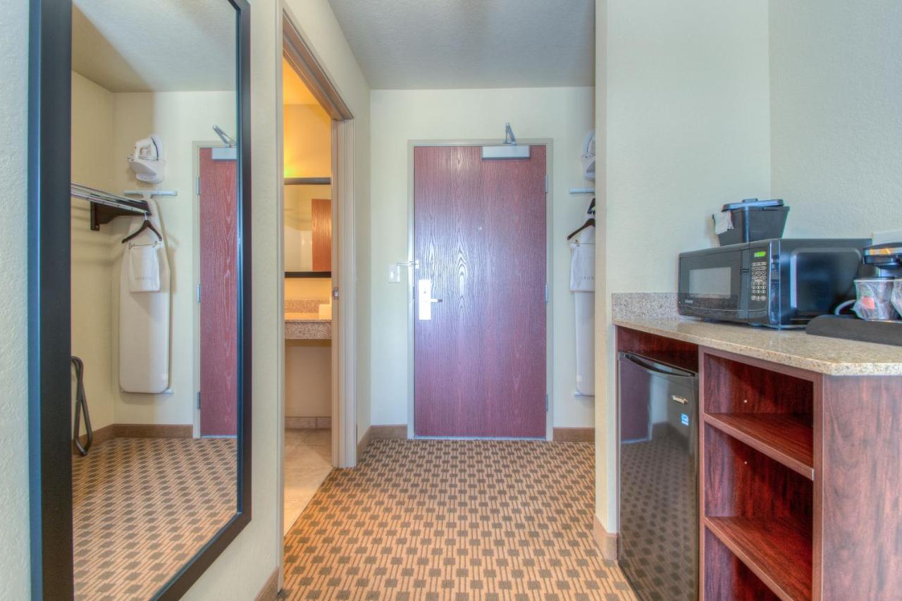 | Cobblestone Inn & Suites - Wray