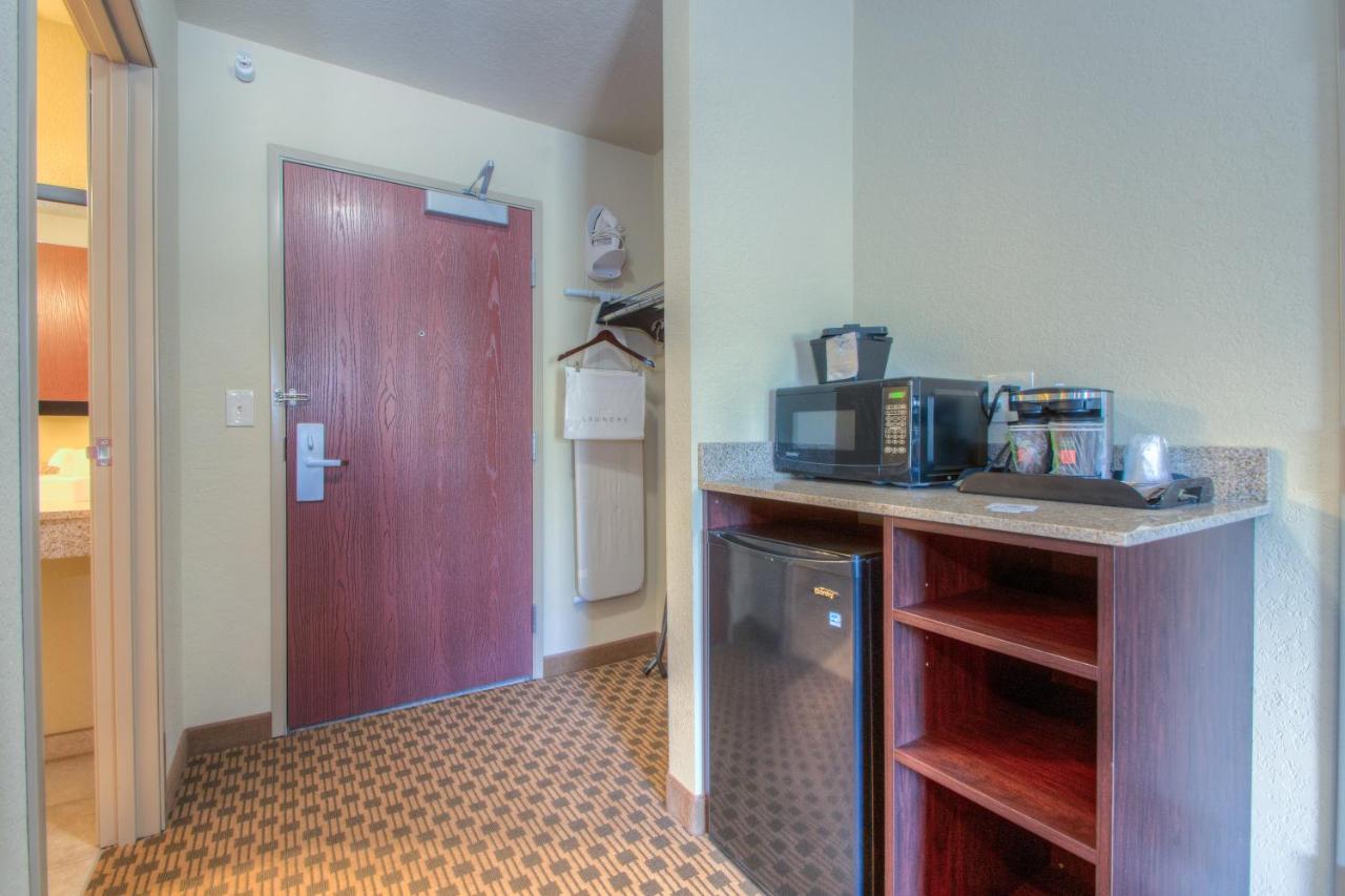 | Cobblestone Inn & Suites - Wray