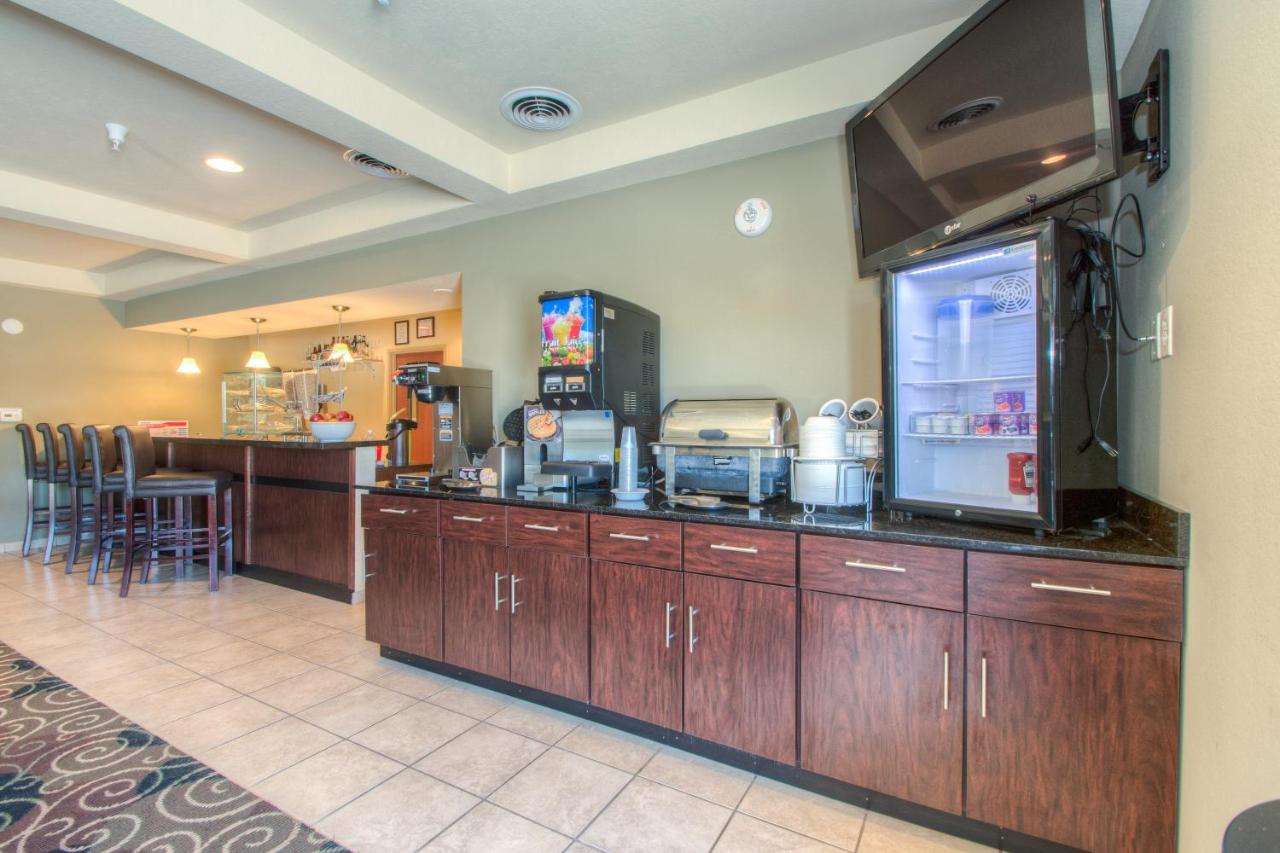 | Cobblestone Inn & Suites - Wray