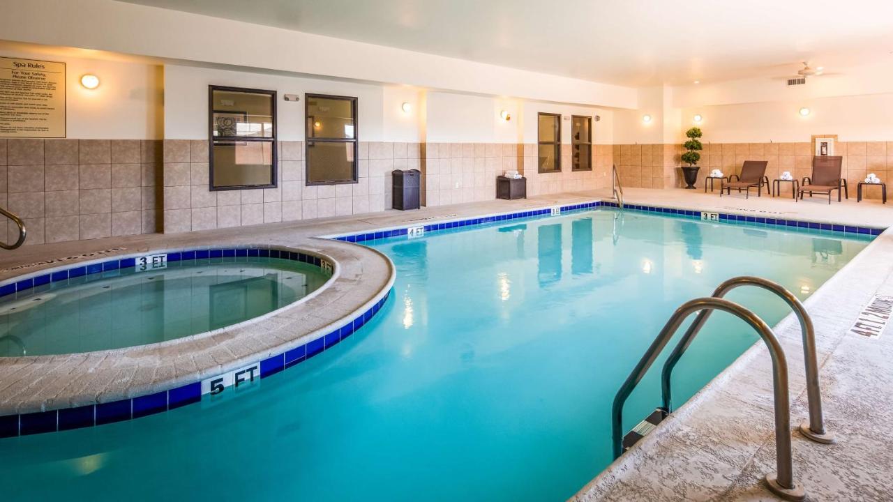 | Best Western Plus Seminole Hotel & Suites