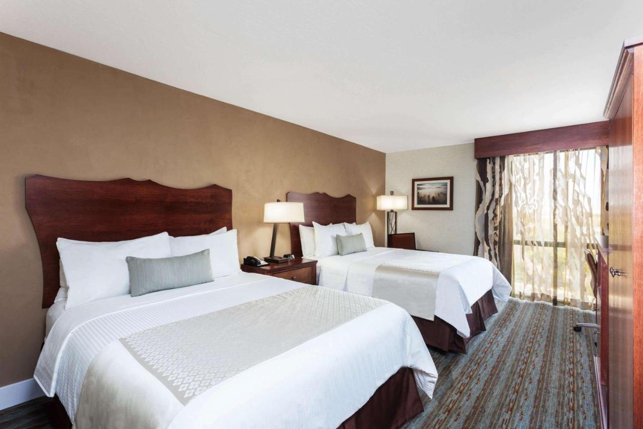 Executive Queen Room with Two Queen Beds - Non-Smoking at Wyndham Visalia