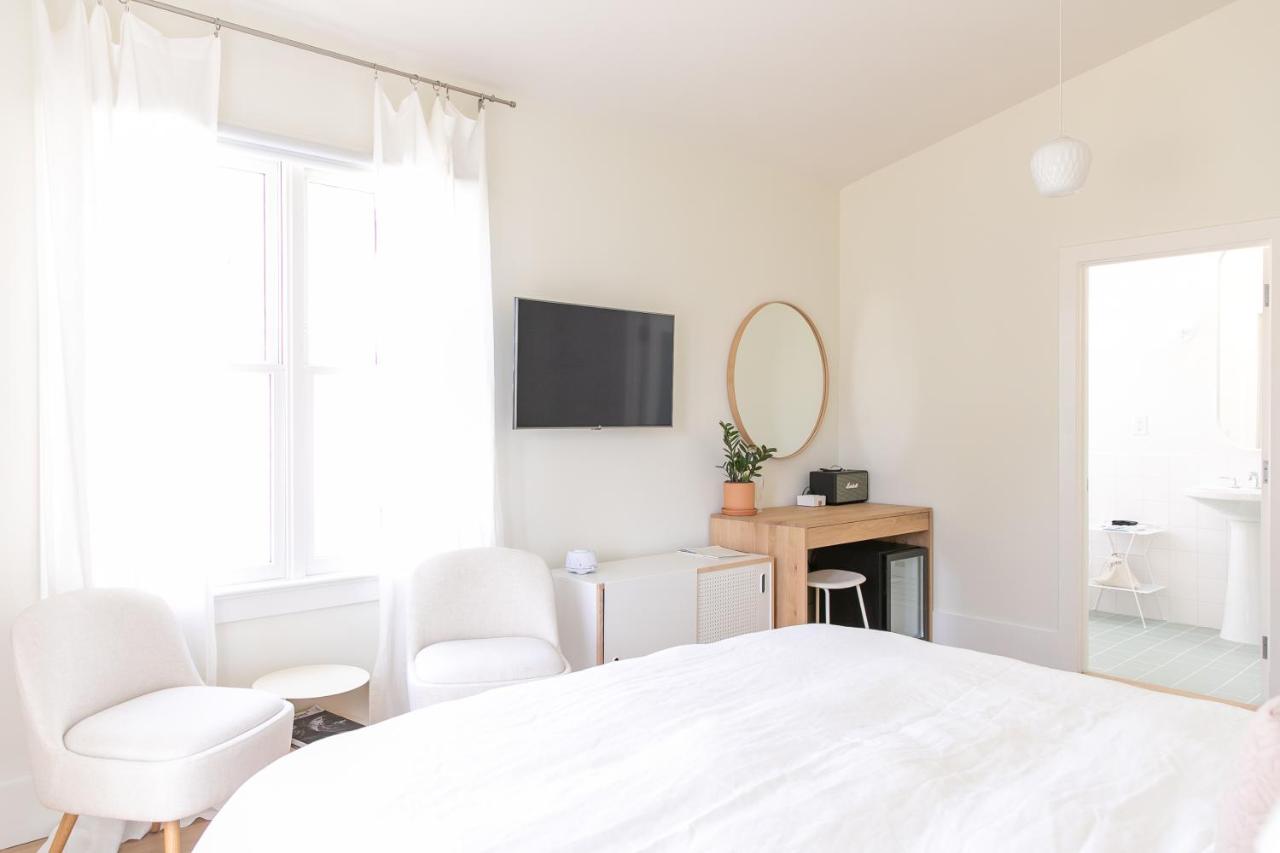 | Guest House Raleigh