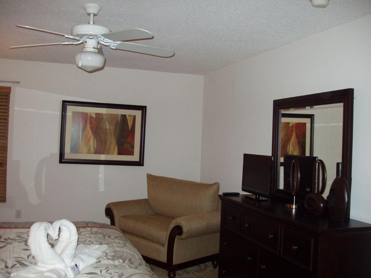 | Your perfect family holiday! Private pool, Games Room, 12 Mins to Disney