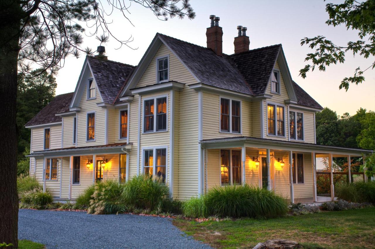 | George Brooks House B&B
