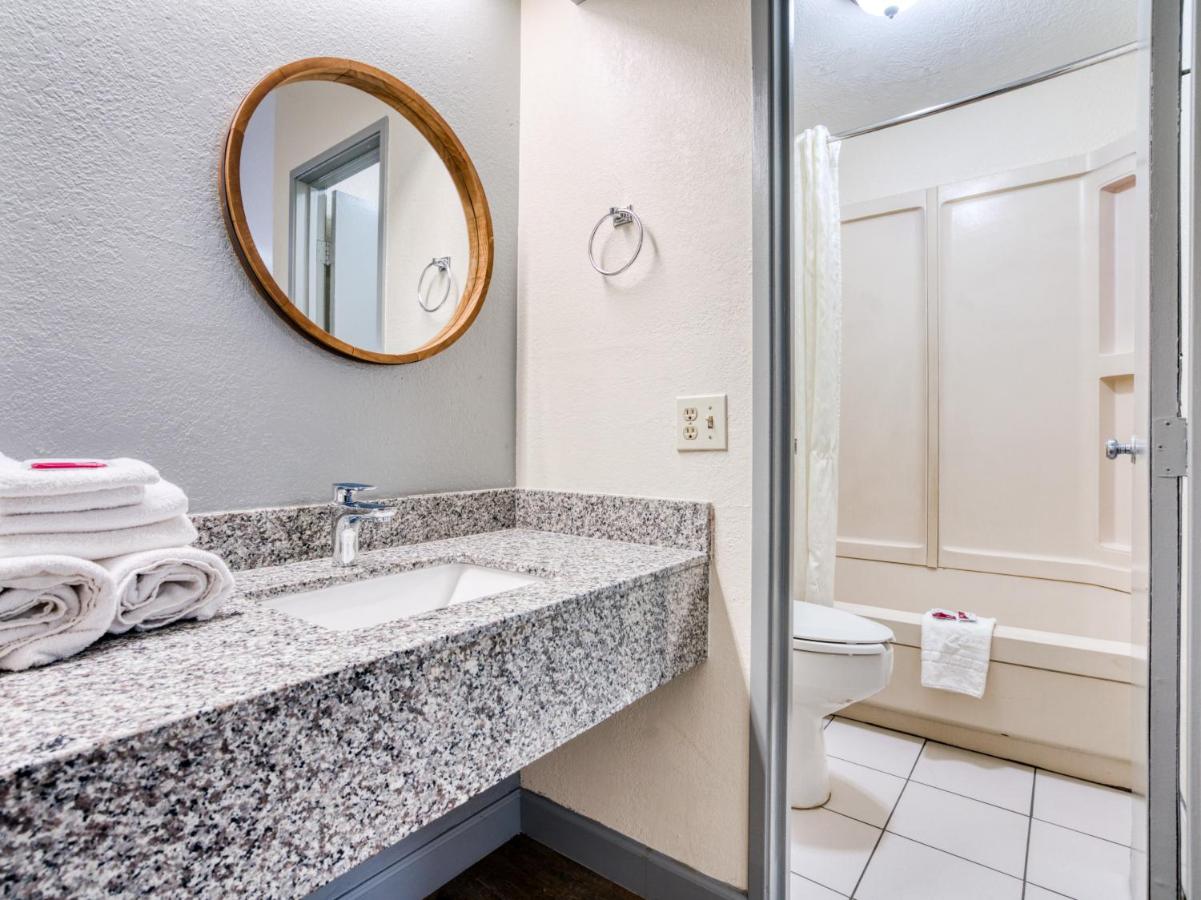 | Dallas Love Field Inn