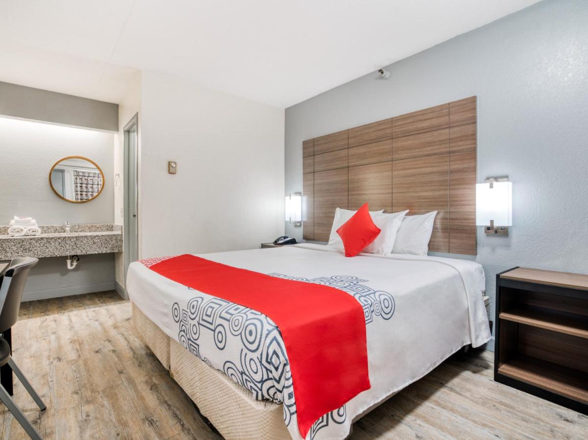 | Dallas Love Field Inn