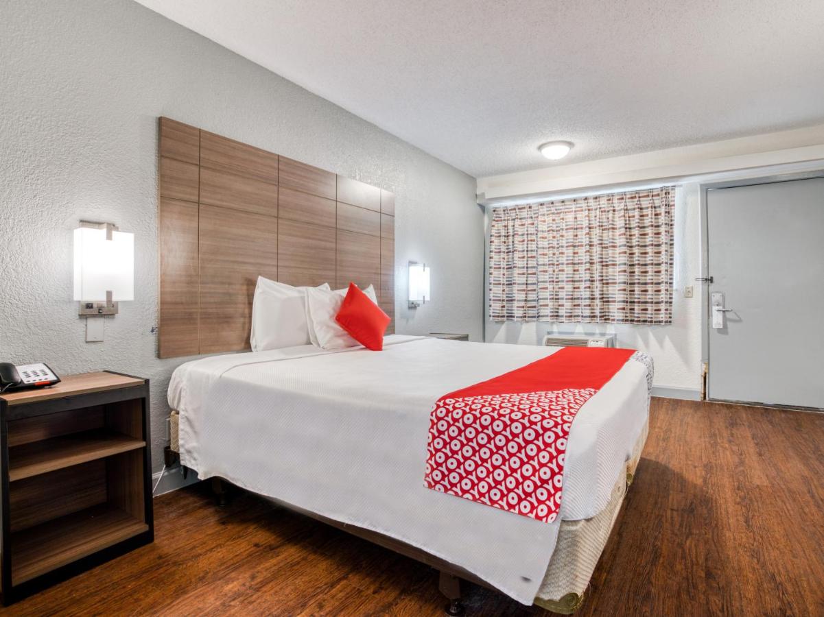 | Dallas Love Field Inn