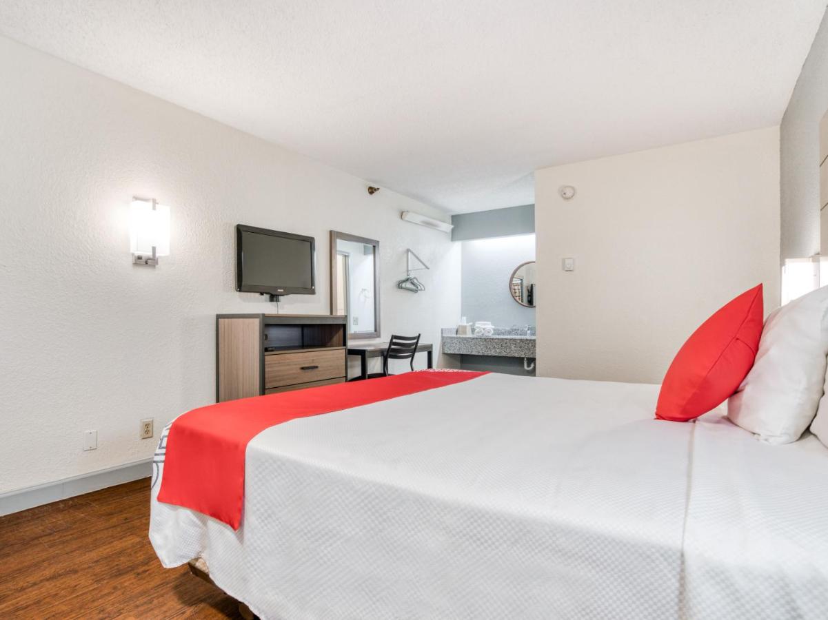 | Dallas Love Field Inn