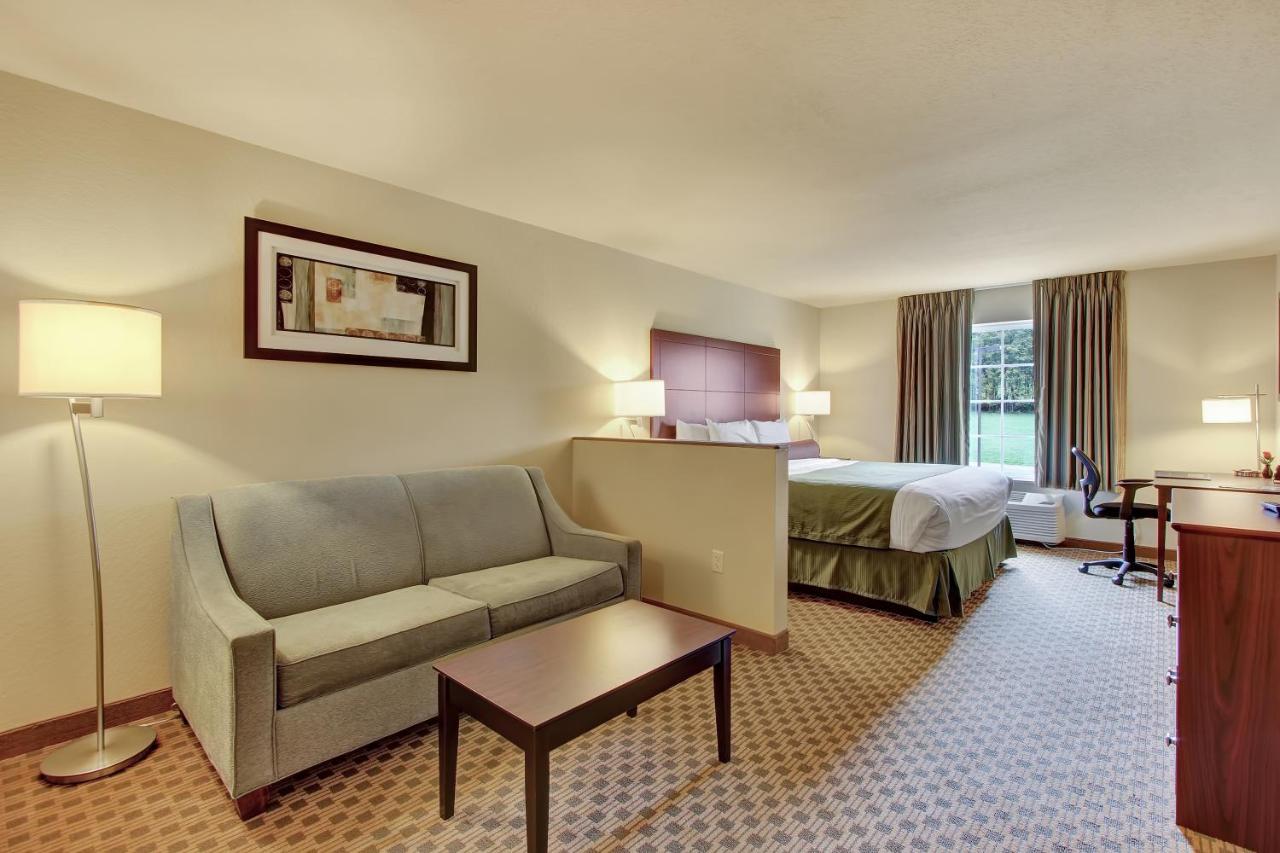 | Cobblestone Hotel & Suites - Waynesboro