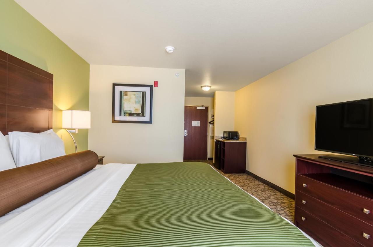 Double Room at Cobblestone Hotel & Suites - McCook