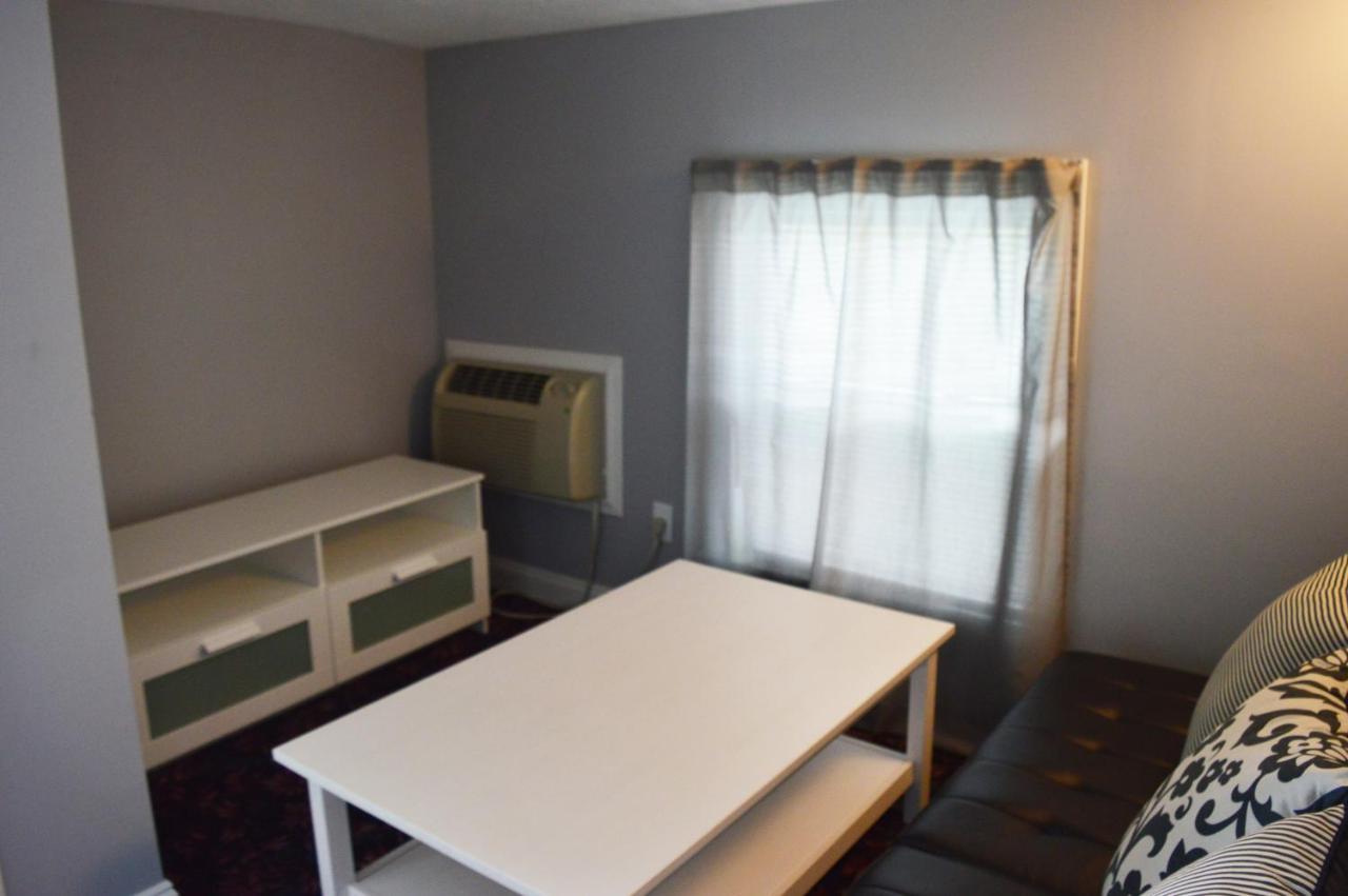 | Mountain View Suites