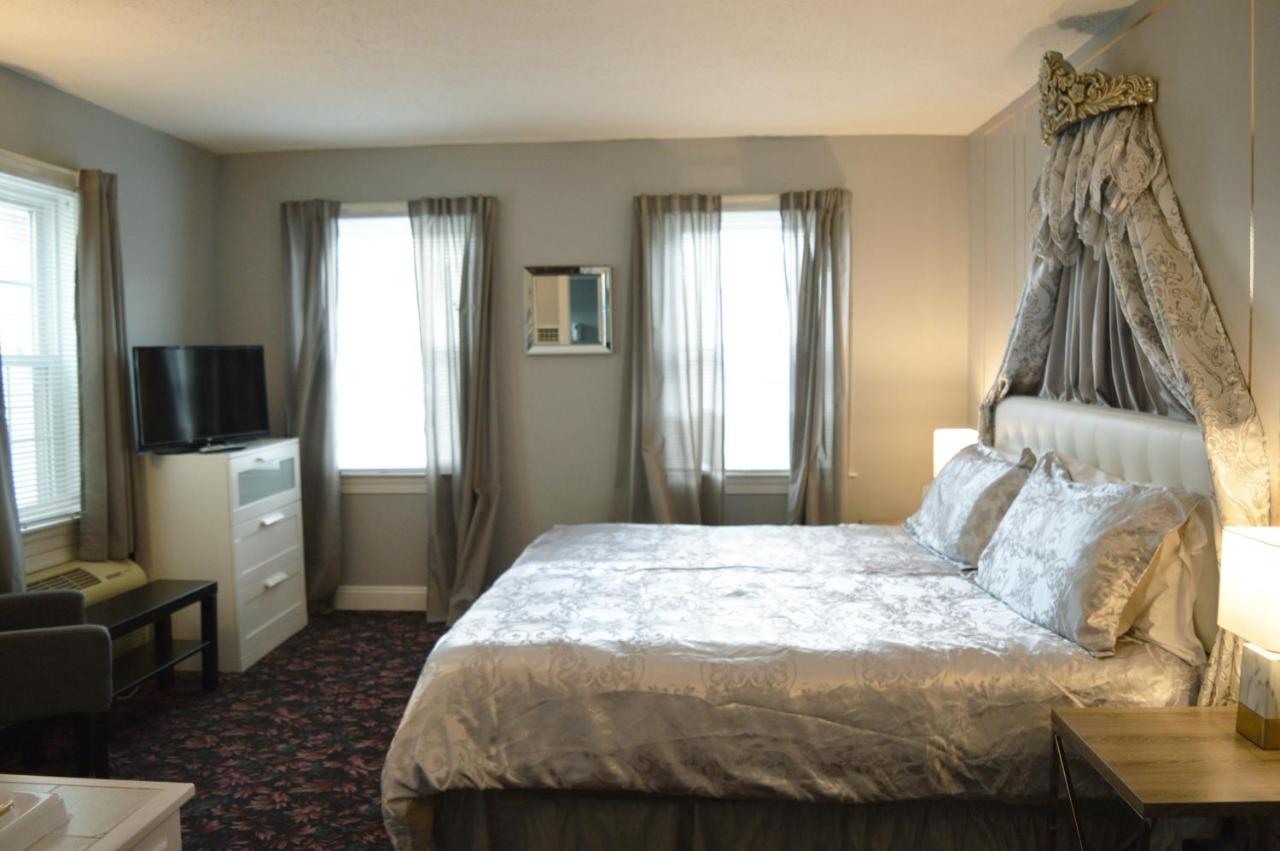 | Mountain View Suites