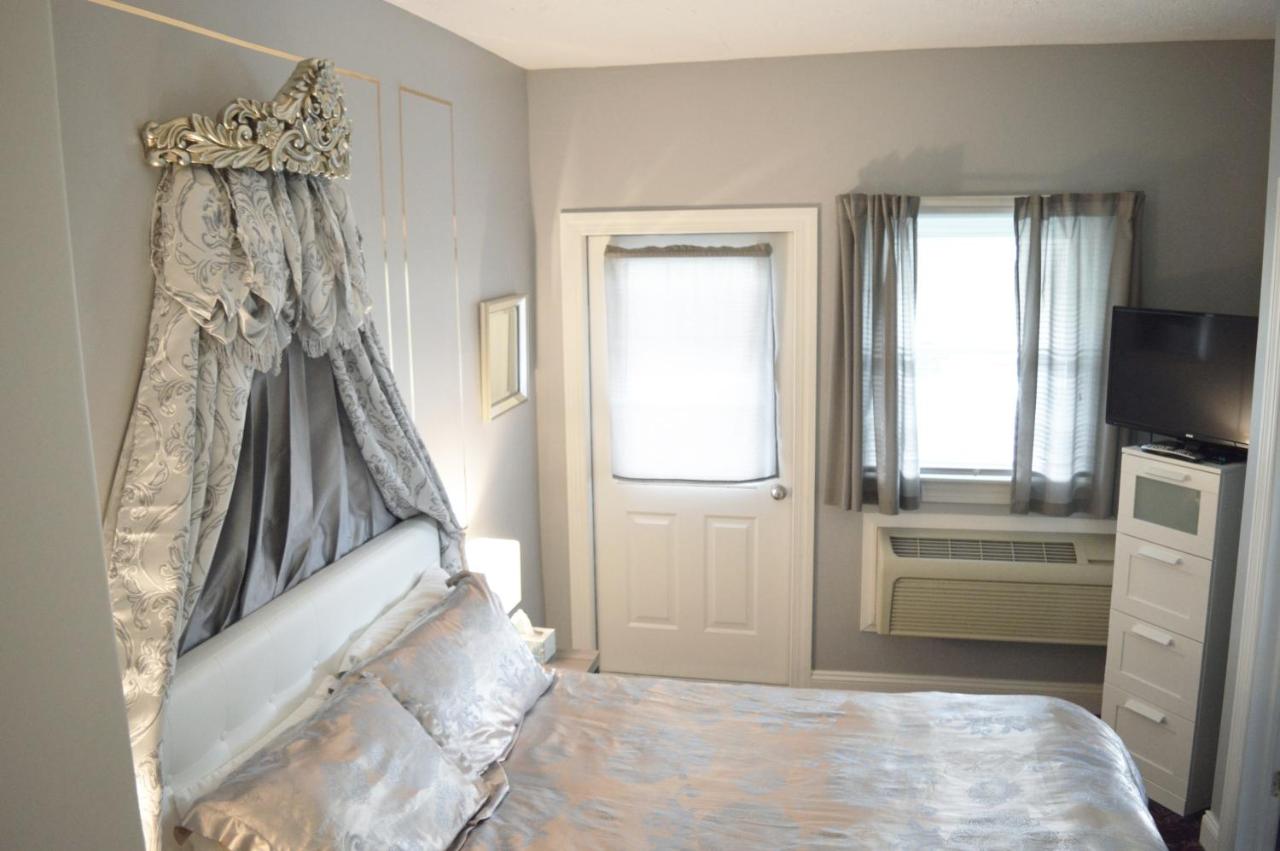 | Mountain View Suites