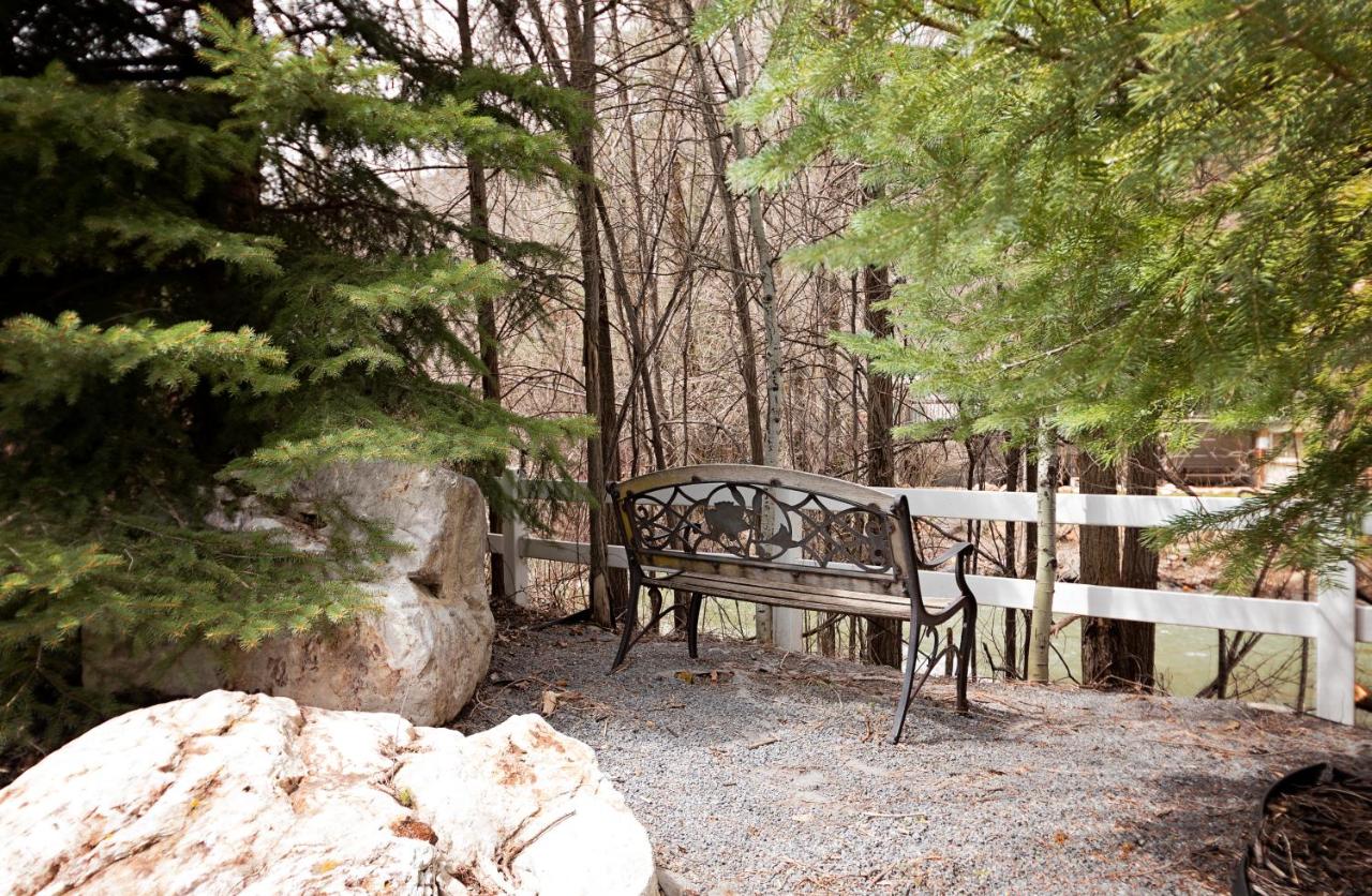 | Alaskan Inn and Spa