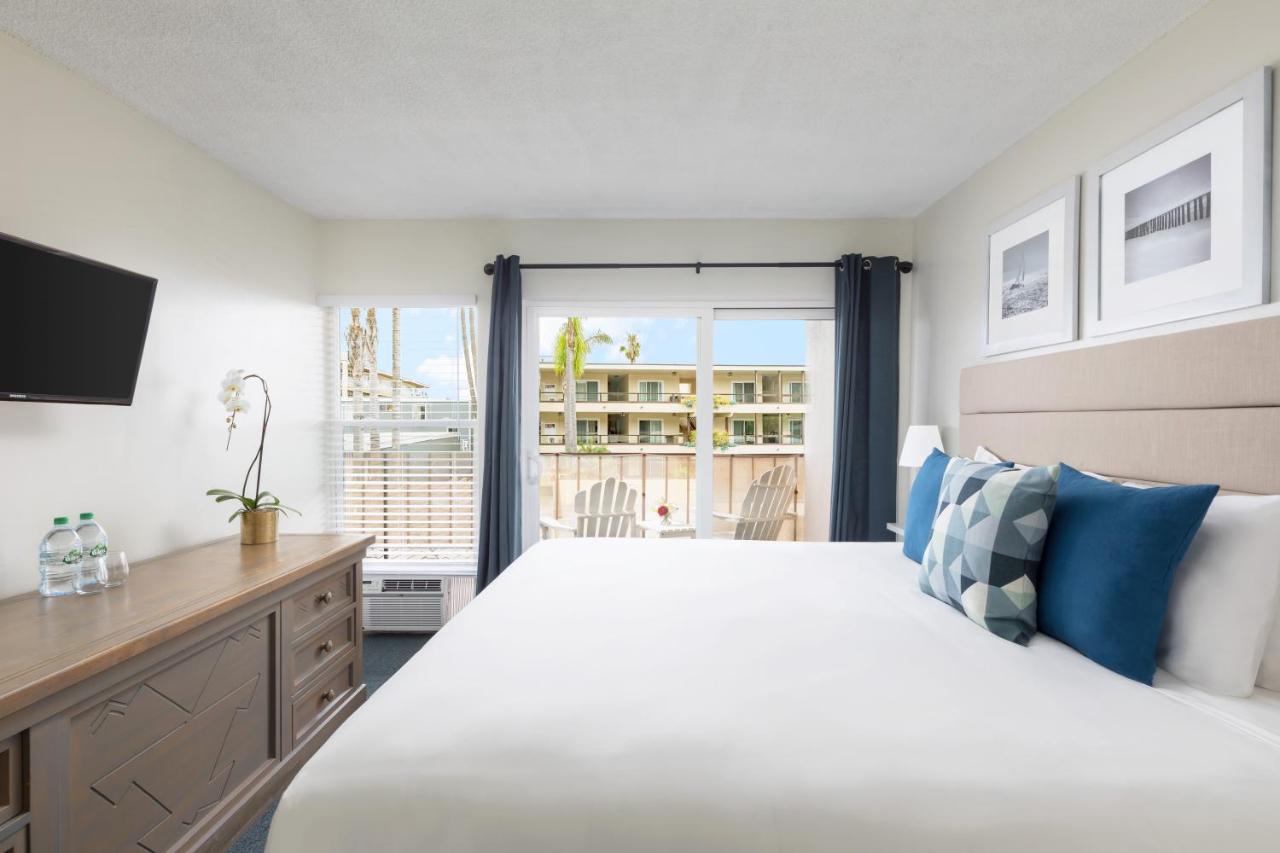 Village Room 2 BR Suite at Pacific Edge Hotel