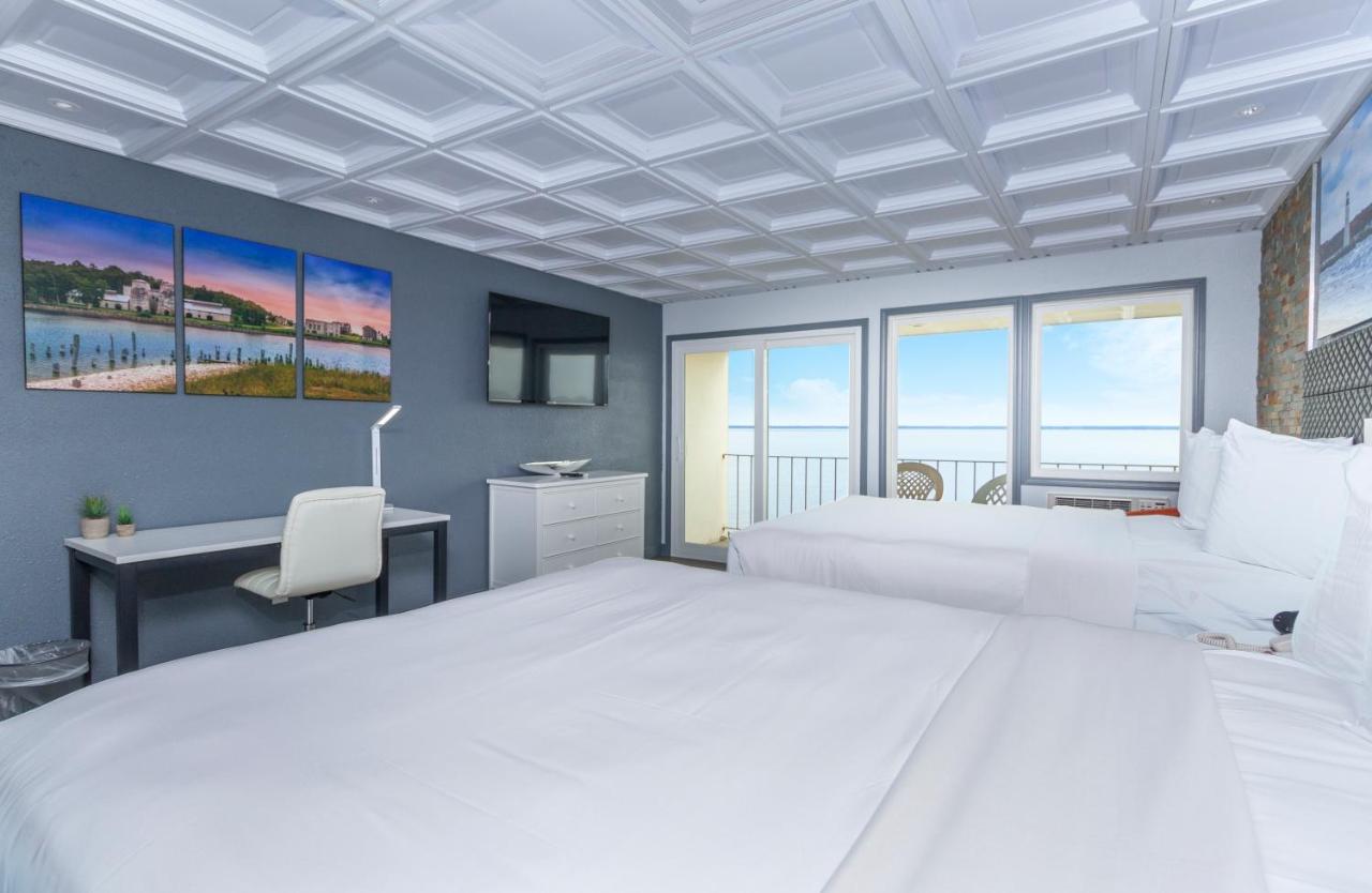 | Terrace Bay Hotel